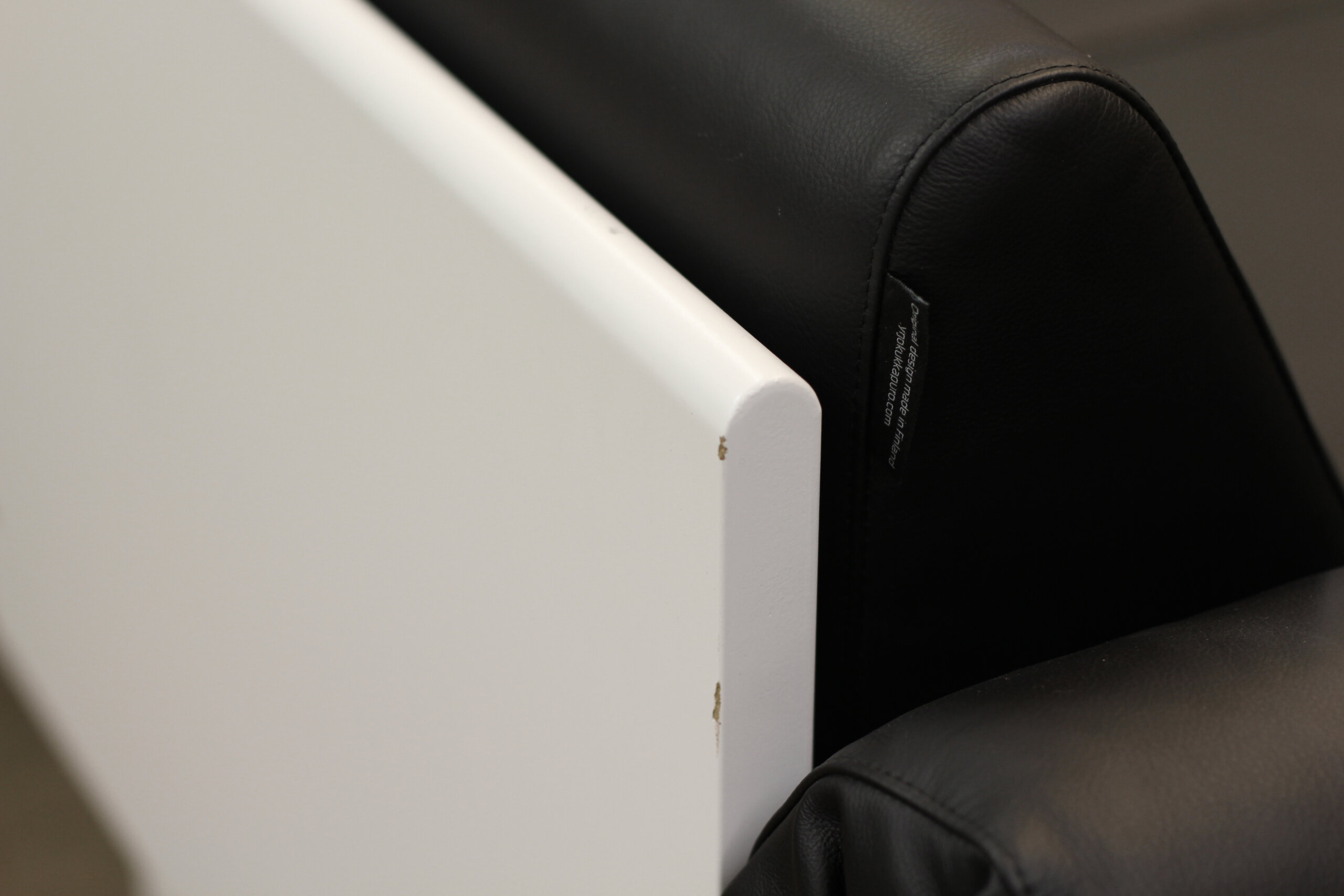 Couch 2-seater - Image 7