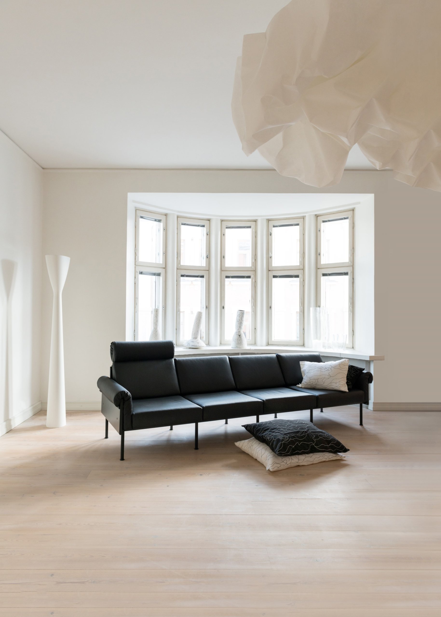 Couch 2-seater - Image 4